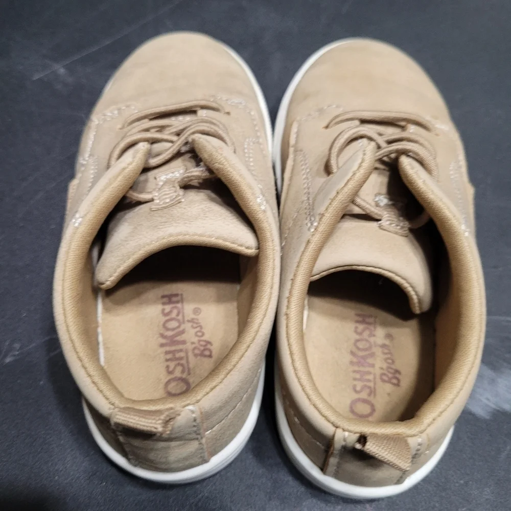 Oshkosh B'gosh Putney Tan‎ Slip On Toddler Shoes 8M